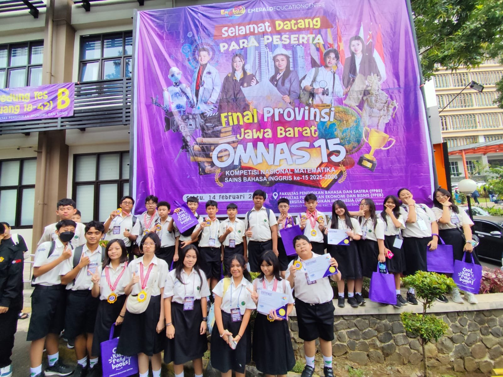 Siswa SMP ISR Karawang Borong 16 Medali di OMNAS